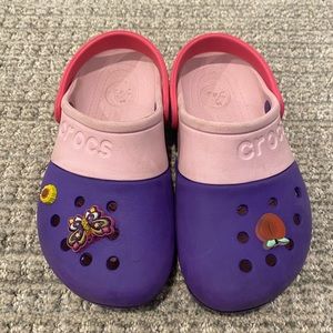 Girls crocs